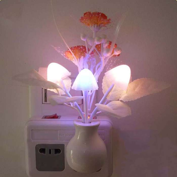 Flower Vase Night Light – ফুলের ডিজাইনের প্লাগ-ইন নাইট লাইট